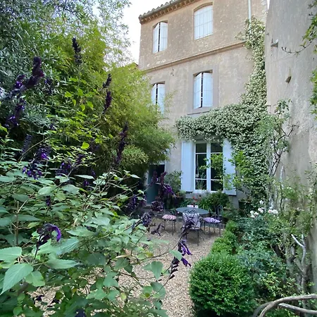 Couette-café Le Logis Blanc *