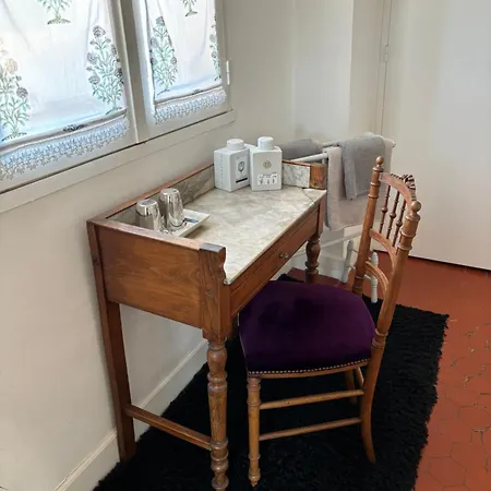 Le Logis Blanc Couette-café 3*