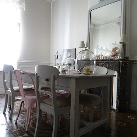 Le Logis Blanc Bed & Breakfast